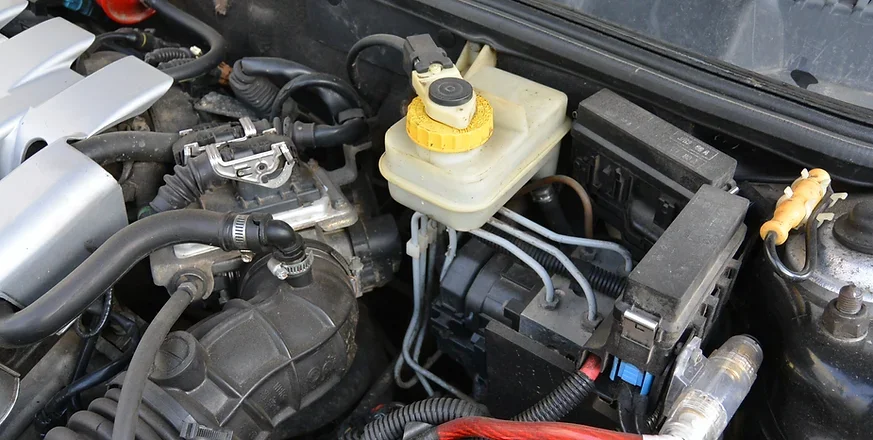 Vätskekontroll av bilmotor
